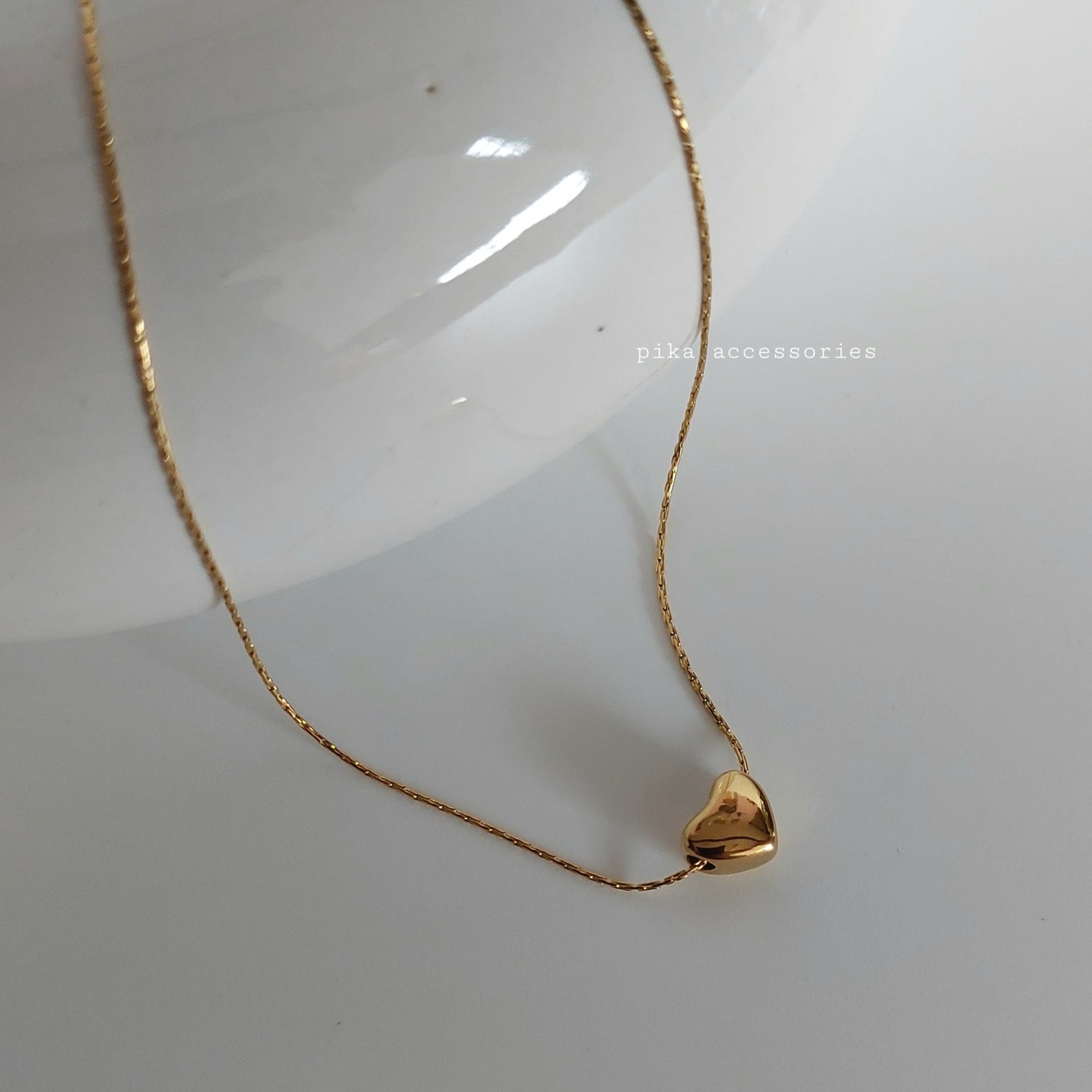 dainty anti tarnish jewelry, waterproof jewelry